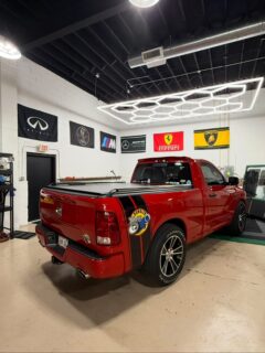 Check out this super clean Mr. Norm inspired truck!We added the hood graphic with custom pin stripes on the sides, touched up some of the bedside graphics, and added 20% tint🔥Reach out about your project today✅#mopar #dodge #mrnorm #vinyl #tint #SVG #santanasvinylgarage #greenbay